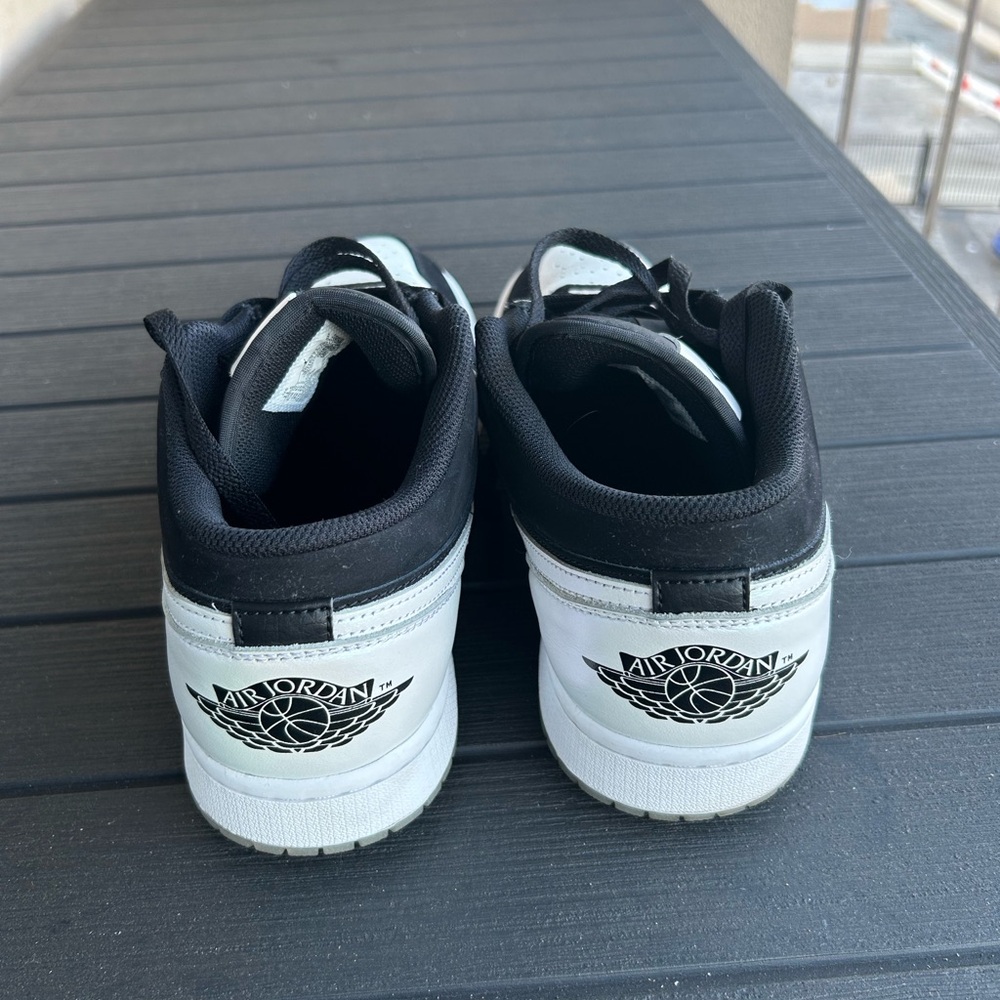Nike Air Jordan 1 Low SE "Diamond Shorts" White/Black - Picture 7 of 7